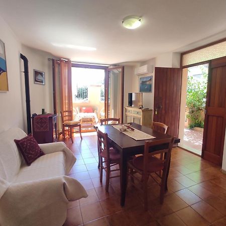 Casa Goletta Soggiorno Per 4 A 2 Minuti Dalla Spiaggia Iunq0334 Кала-Гононе Экстерьер фото